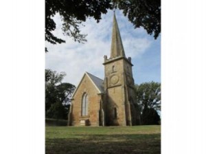 The church For Sale in Campbell Town for $350,000. There is another stone building also attached to the property not shown in this photo.... Mal would join them both together with a glass structure, and is already drawing it up in his mind. No, we won't go there !!!!!