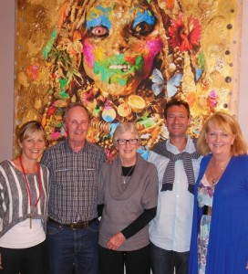 Last night at a local restaurant.... from left,Michelle, Kerry, Glenda (these 3 New Zealanders picked me up from Milan airport and brought me down with them to La Villa), chef Martin Teplitzky (son of Gretta Anna Teplitzky and Valli Little.