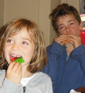 A couple of local kids. They had just finished off a huge bowl of moules (mussels) and are now enjoying jelly frogs. The mussels are delicious in France... one of my favourite meals.