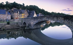 another photo of Dinan's old port